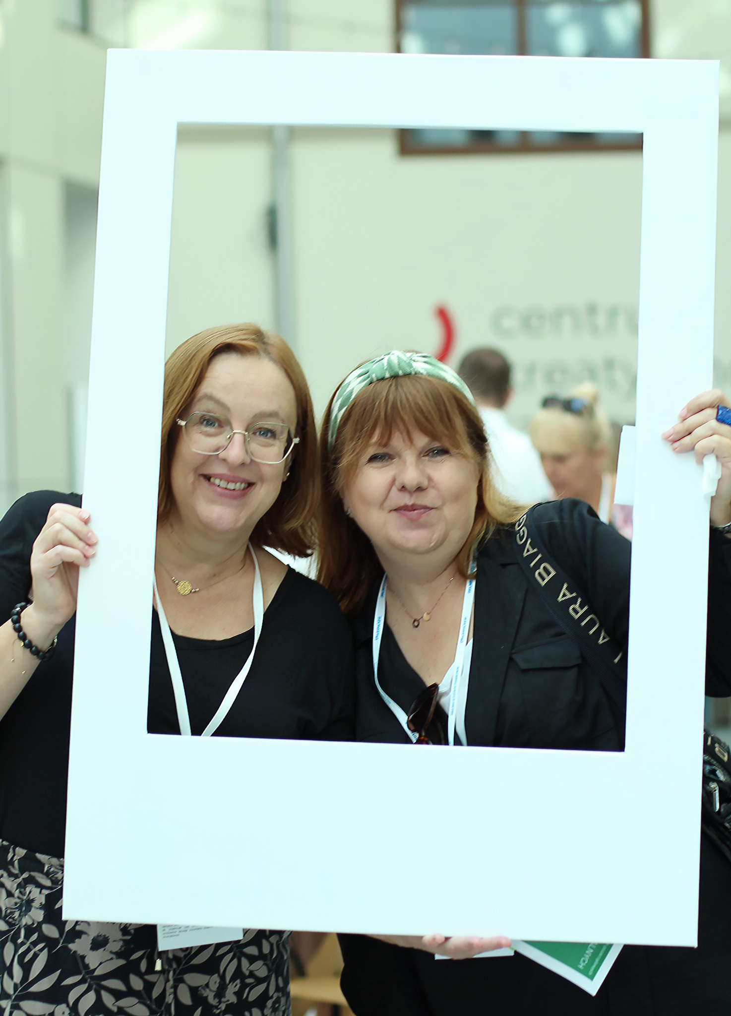 Portret założycielek fundacji, Doroty Marynowicz i Barbary Zych.